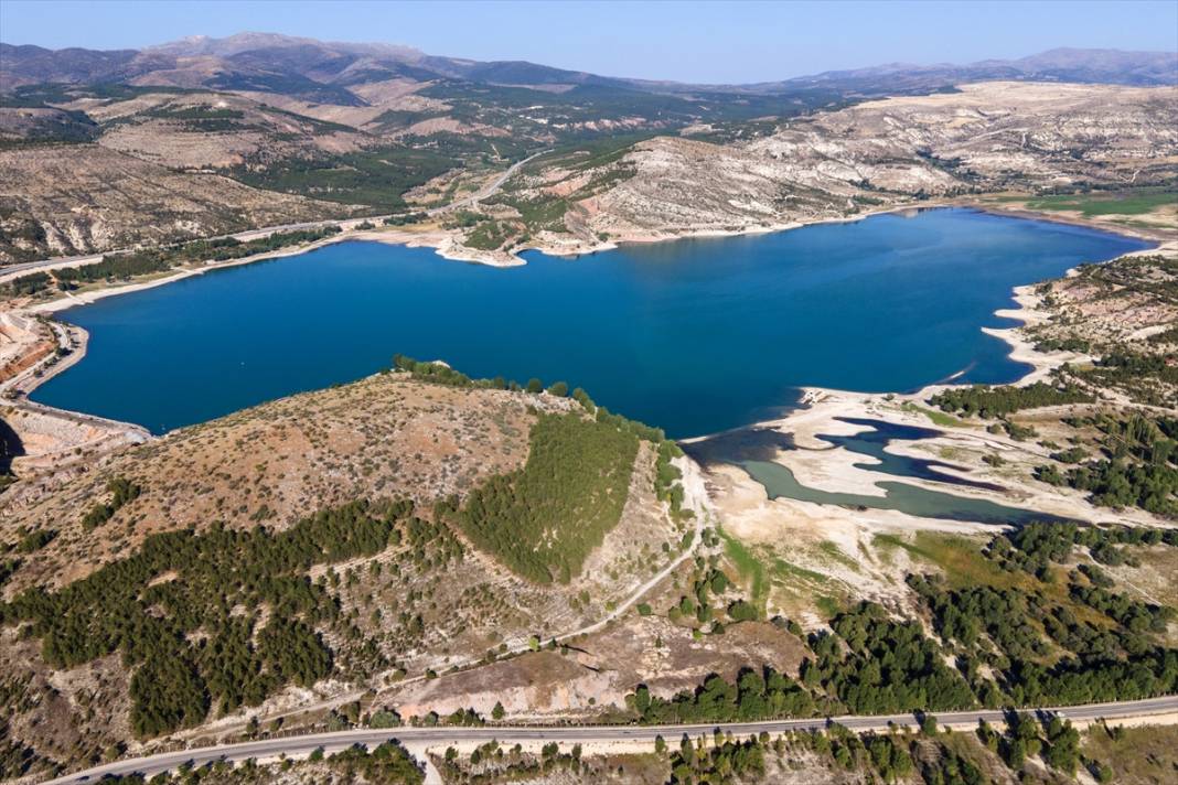 Barajda su çekildi, Selçuklu hanı ortaya çıktı 9