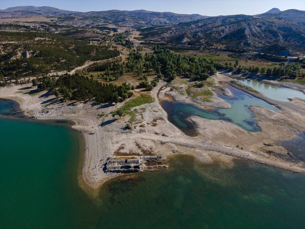 Barajda su çekildi, Selçuklu hanı ortaya çıktı 3