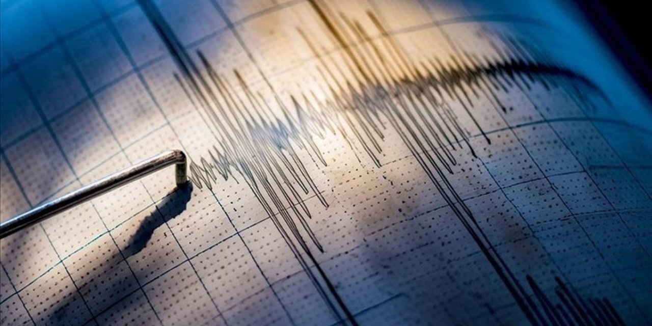 Ege'de korkutan deprem