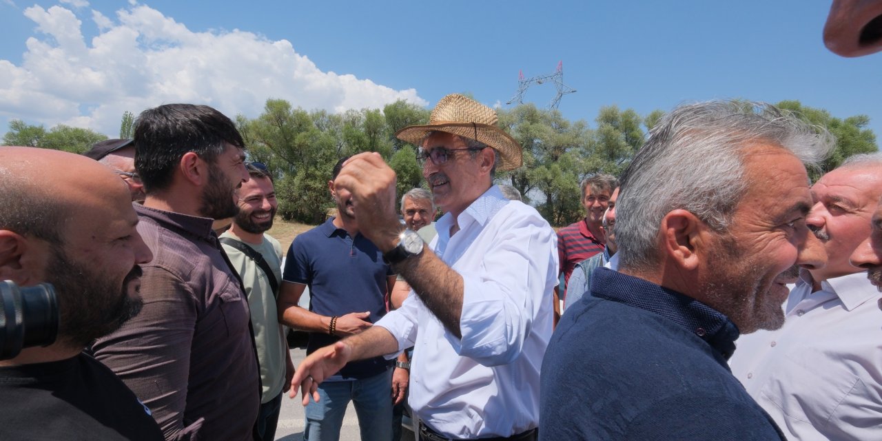 Konya’nın ilçesi Recep Konuk’u bağrına bastı